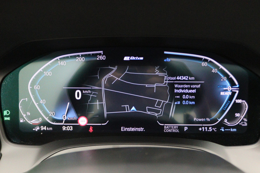 BMW 3-serie 320e Business Edition Plus M Sport Laser LED, Leer, Schuif-/kanteldak, Apple Carplay, Trekhaak elektr., 19"