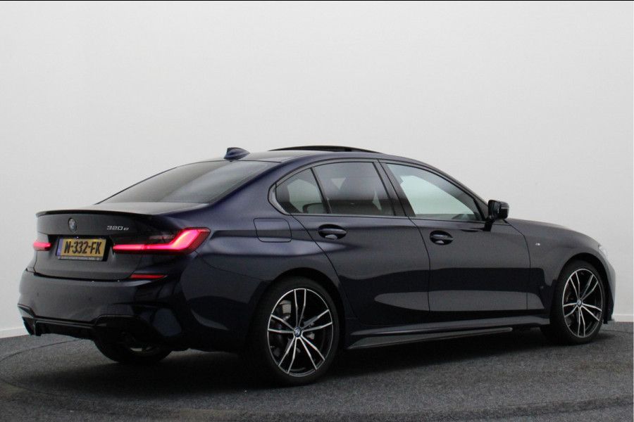 BMW 3-serie 320e Business Edition Plus M Sport Laser LED, Leer, Schuif-/kanteldak, Apple Carplay, Trekhaak elektr., 19"