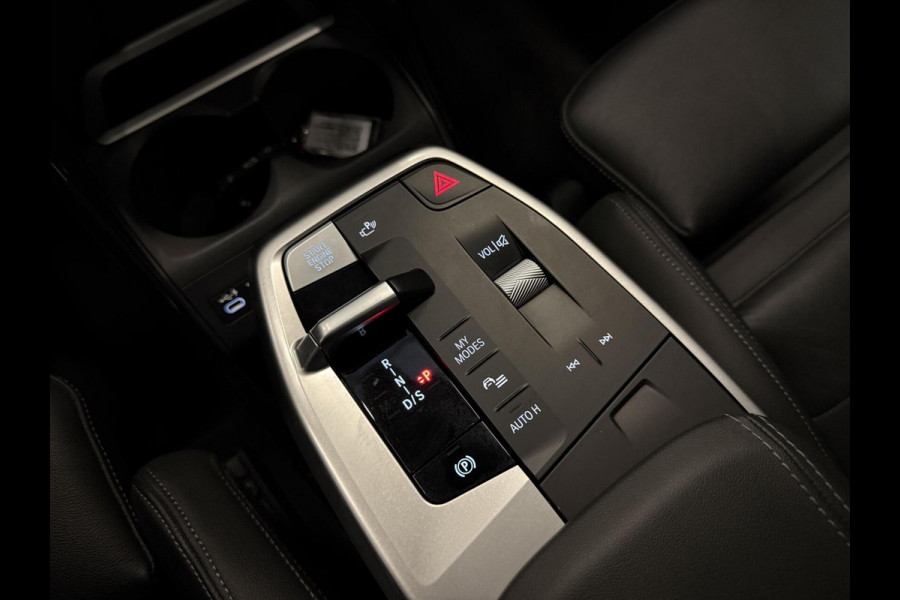 BMW 2 Serie Active Tourer 218i M-SPORT PANORAMADAK HEAD-UP