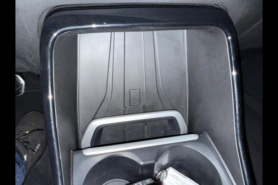 BMW 2 Serie Active Tourer 218i M-SPORT PANORAMADAK HEAD-UP