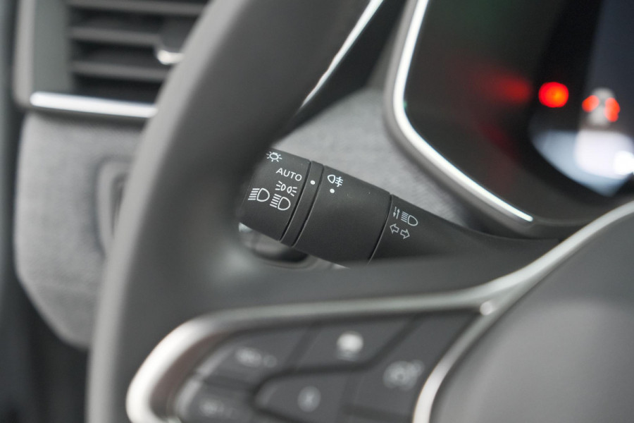 Renault Clio 1.6 E-Tech Full Hybrid 145 techno | 360 Camera | Adaptieve Cruise Control | Dodehoekdetectie | 9.3 Inch Groot Scherm