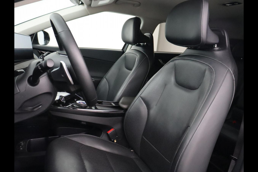 Kia Ev6 Plus 58 kWh | Stoelventilatie | Leder | Warmtepomp | Adaptive cruise | Carplay | Camera | Stoel & stuurverwarming | 19'' | Sfeerverlichting | Navigatie | Keyless
