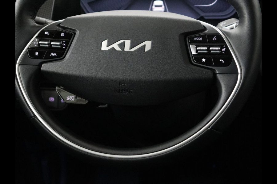Kia Ev6 Plus 58 kWh | Stoelventilatie | Leder | Warmtepomp | Adaptive cruise | Carplay | Camera | Stoel & stuurverwarming | 19'' | Sfeerverlichting | Navigatie | Keyless