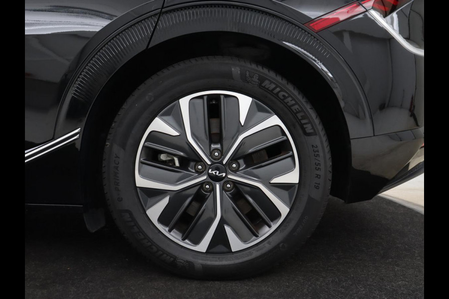 Kia Ev6 Plus 58 kWh | Stoelventilatie | Leder | Warmtepomp | Adaptive cruise | Carplay | Camera | Stoel & stuurverwarming | 19'' | Sfeerverlichting | Navigatie | Keyless
