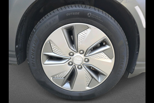 Hyundai Kona EV Comfort Smart 39 kWh | Automaat | Stoelverwarming | Achteruitrijcamera | Navigatie |