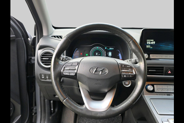 Hyundai Kona EV Comfort Smart 39 kWh | Automaat | Stoelverwarming | Achteruitrijcamera | Navigatie |