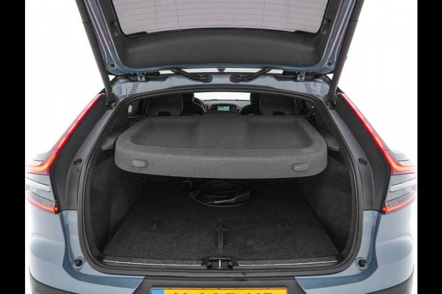 Volvo C40 Recharge Twin Intro Edition 78 kWh AWD [ 3-Fase ] {SOH-87%} (INCL-BTW) Aut. *HEATPUMP | PANO | LEATHER-ALCANTARA | DIGI-COCKPIT | FULL-LED | HARMAN/KARDON | TOPVIEW | NAVI-FULLMAP | ECC | PDC | KEYLESS | HEATED-SPORTSEATS | TOWBAR | PRIVACY-GLASS | 20