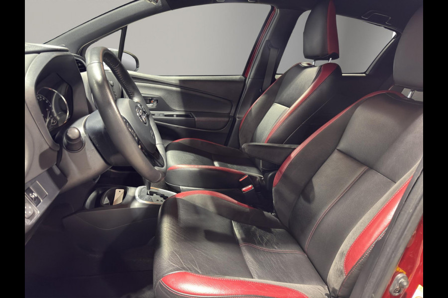 Toyota Yaris 1.5 Hybrid BI-Tone Edition | Leer | Camera | Navigatie | Cruise C | L.M.Velgen |