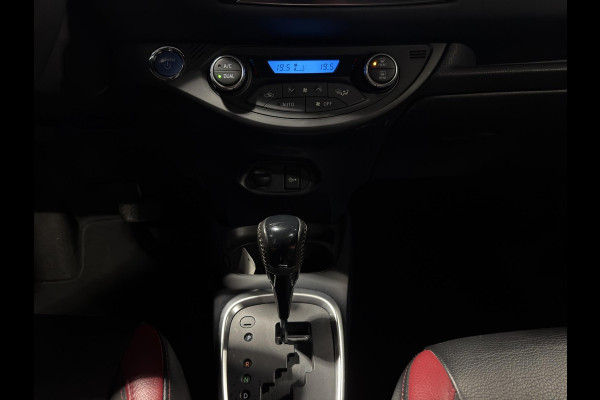 Toyota Yaris 1.5 Hybrid BI-Tone Edition | Leer | Camera | Navigatie | Cruise C | L.M.Velgen |
