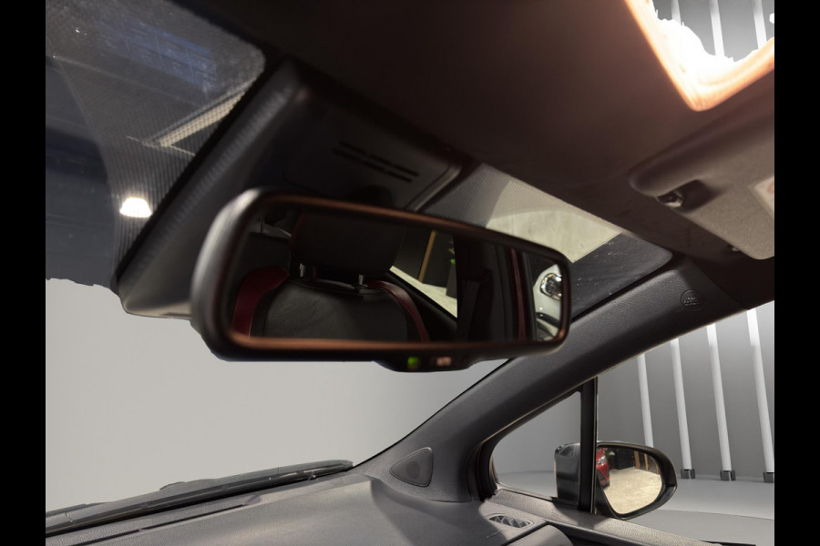 Toyota Yaris 1.5 Hybrid BI-Tone Edition | Leer | Camera | Navigatie | Cruise C | L.M.Velgen |