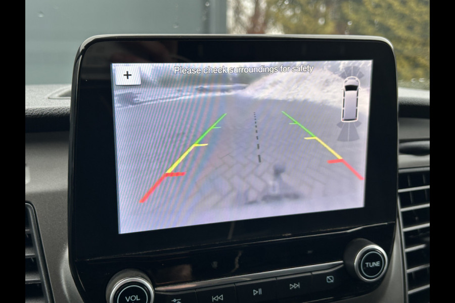 Ford Transit Custom 2.0 TDCI 130 PK / L2H1 / 2.800 KG AHG / 1e EIG. / 2x SCHUIFDEUR / TREKHAAK / CAMERA / AIRCO / CRUISE