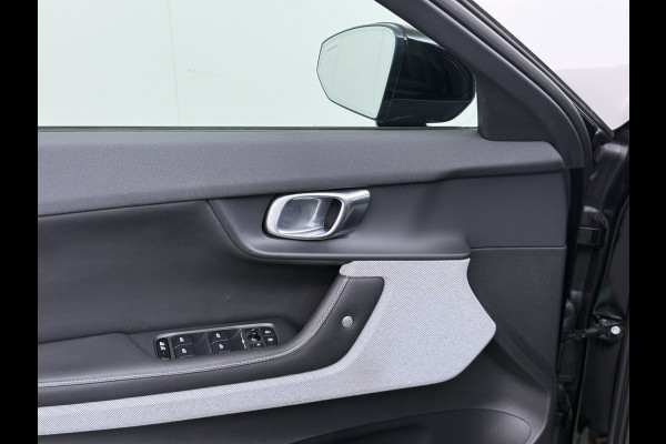 Polestar 2 PERFORMANCE LR AWD 78kWh Adap.Cruise Panoramadak Harman&Kardon® Leder-Alcantara Navi Ecc Apple Carplay Android Auto 360°Camera D SOH 91% 4WD Stuur-Stoel-Achterbankverwarming Elek.Achterklep Privacy Glas Lmv 20" Led Dodehoekdetectie Rijstrooksensor Wifi 1e Eigenaar Origineel Nederlandse Auto