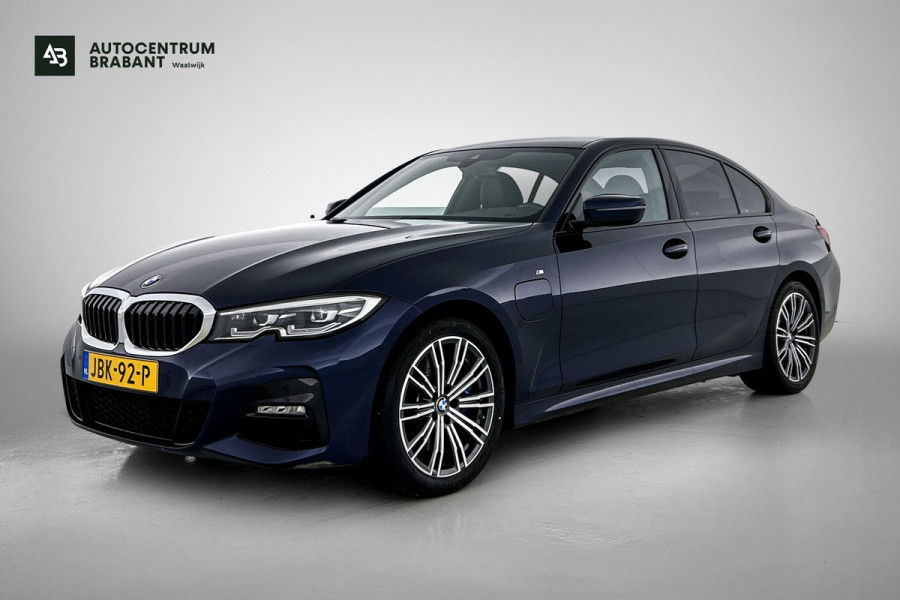 BMW 3-serie 330e High Executive M-Sportpakket (Dealer OnderH, Navi Pro, Camera, PDC V+A, Cruise Con, Etc)
