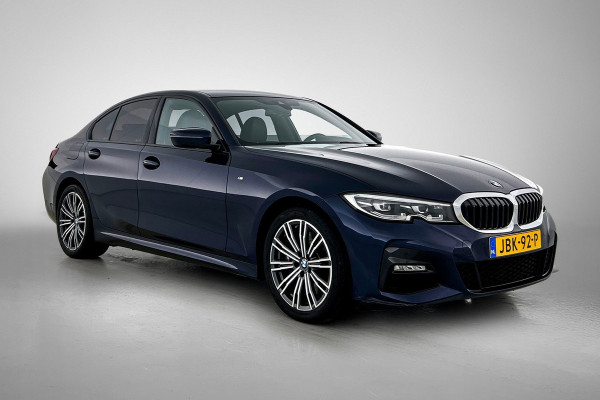 BMW 3-serie 330e High Executive M-Sportpakket (Dealer OnderH, Navi Pro, Camera, PDC V+A, Cruise Con, Etc)