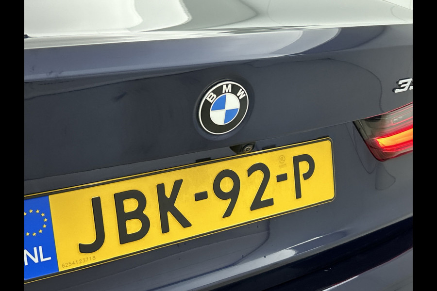 BMW 3-serie 330e High Executive M-Sportpakket (Dealer OnderH, Navi Pro, Camera, PDC V+A, Cruise Con, Etc)