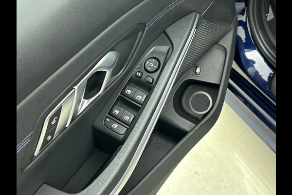 BMW 3-serie 330e High Executive M-Sportpakket (Dealer OnderH, Navi Pro, Camera, PDC V+A, Cruise Con, Etc)