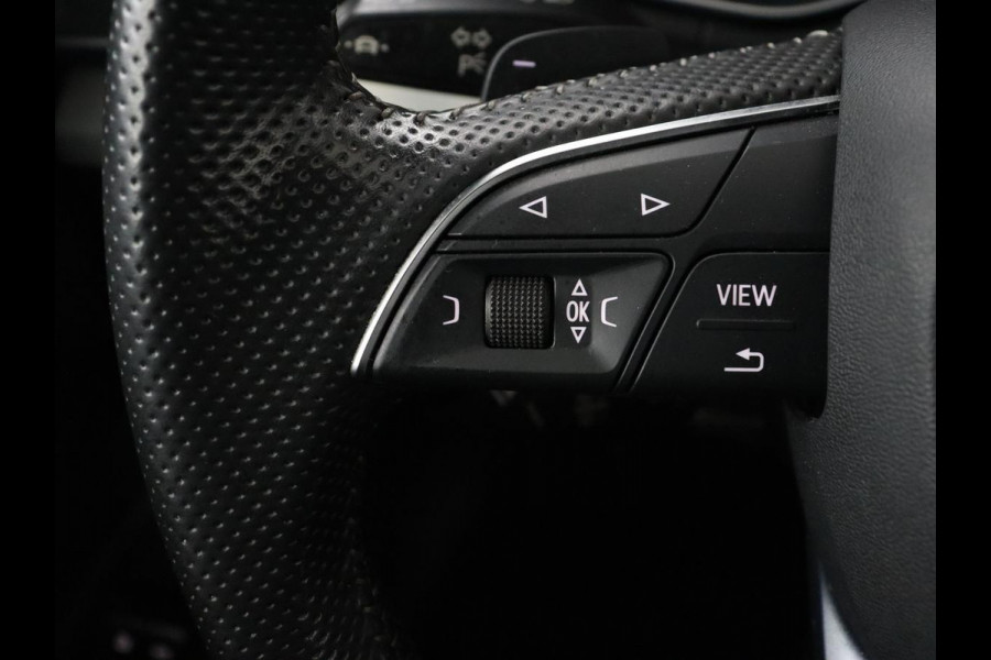 Audi Q5 55 TFSIe quattro S Line | Panoramadak | Adaptive cruise | 360 Camera | Virtual Cockpit | Half leder | Carplay | Full LED | Sportstoelen | Navigatie | PHEV | Plug In