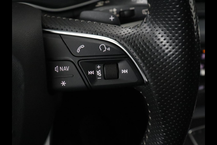 Audi Q5 55 TFSIe quattro S Line | Panoramadak | Adaptive cruise | 360 Camera | Virtual Cockpit | Half leder | Carplay | Full LED | Sportstoelen | Navigatie | PHEV | Plug In