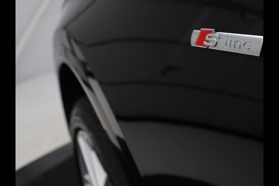 Audi Q5 55 TFSIe quattro S Line | Panoramadak | Adaptive cruise | 360 Camera | Virtual Cockpit | Half leder | Carplay | Full LED | Sportstoelen | Navigatie | PHEV | Plug In