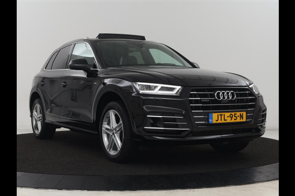 Audi Q5 55 TFSIe quattro S Line | Panoramadak | Adaptive cruise | 360 Camera | Virtual Cockpit | Half leder | Carplay | Full LED | Sportstoelen | Navigatie | PHEV | Plug In
