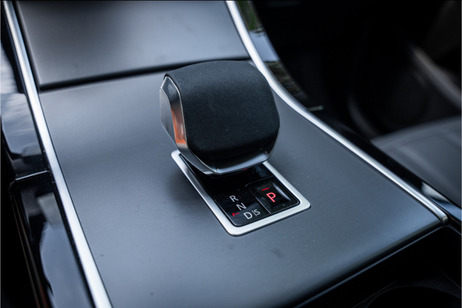 Land Rover Range Rover Evoque P300e PHEV AWD Dynamic SE ** Panodak ** Black Design ** Facelift model!