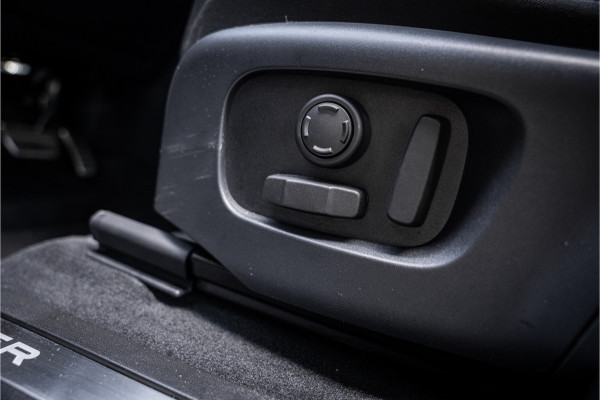 Land Rover Range Rover Evoque P300e PHEV AWD Dynamic SE ** Panodak ** Black Design ** Facelift model!