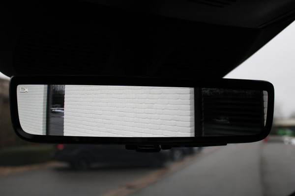 Mercedes-Benz V-Klasse 300d / DC / AMG / Elec Stoelen / 360 Cam / 2x Elec Schuifdeur / Burmester / Vol Opties / NIEUWSTAAT