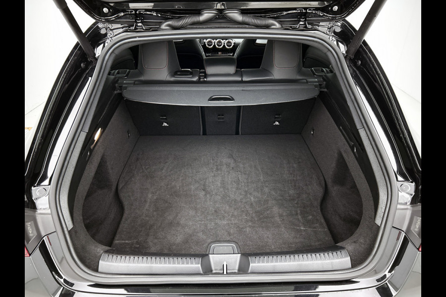Mercedes-Benz CLA-Klasse Shooting Brake 250 e Star Edition AMG Line | Night Pakket | Sfeerverlichting | Ledkoplampen | Apple CarPlay | Keyless-Go | Inclusief 24 maanden MB Certified garantie voor Europa.