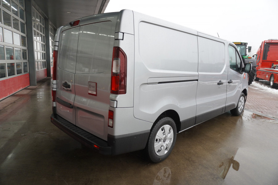 Renault Trafic 2.0 Blue dCi 130 T30 L2H1 Red Edition nr. v149 | Airco | Cruise | Apple CP + Android auto