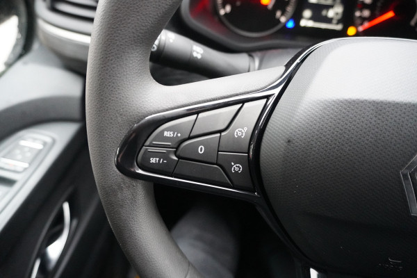 Renault Trafic 2.0 Blue dCi 130 T30 L2H1 Red Edition nr. v149 | Airco | Cruise | Apple CP + Android auto