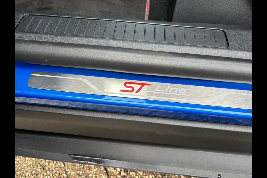 Ford Kuga 2.5 PHEV ST-Line X 243pk | Driver Assistance pack | Panoramadak | 18 inch Licht metaal | Winterpack | Technology Pack | 2.100kg Trekgewicht | Verlengde Fabrieksgarantie tot 09-2028