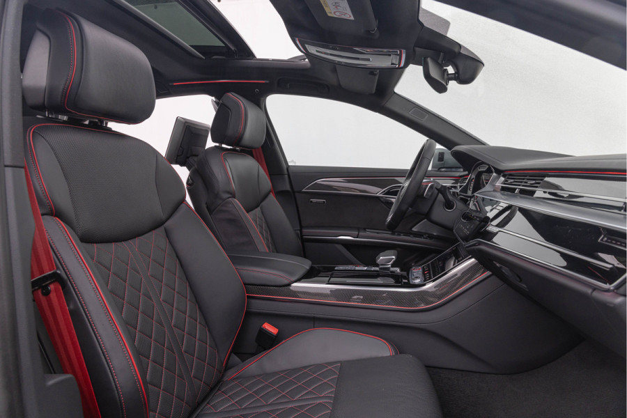 Audi S8 4.0 TFSI 571pk Quattro Keramisch B&O Advanced Nachtzicht RSE Carbon 4-Wielsturing