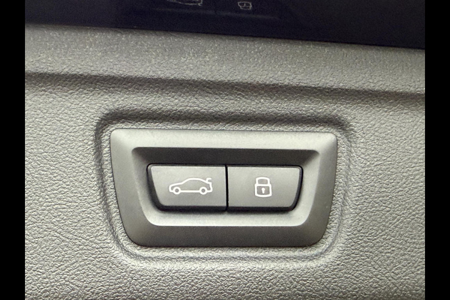 BMW 3 Serie Touring 330e M SPORT PRO LCI | M STOELEN | MEMORY SEATS | PANORAMA | 360 CAMERA | 19 INCH LM VELGEN |