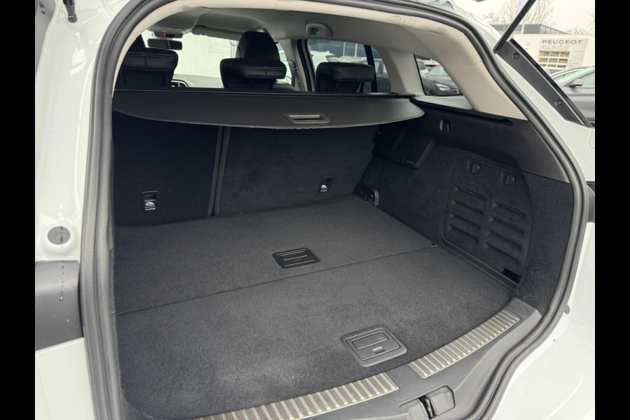 Renault Mégane Estate 1.3 TCe 140 EDC Equilibre CARPLAY | PDC | LMV 1/2 LEDER