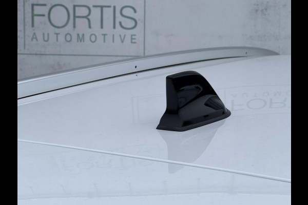 Renault Mégane Estate 1.3 TCe 140 EDC Equilibre CARPLAY | PDC | LMV 1/2 LEDER