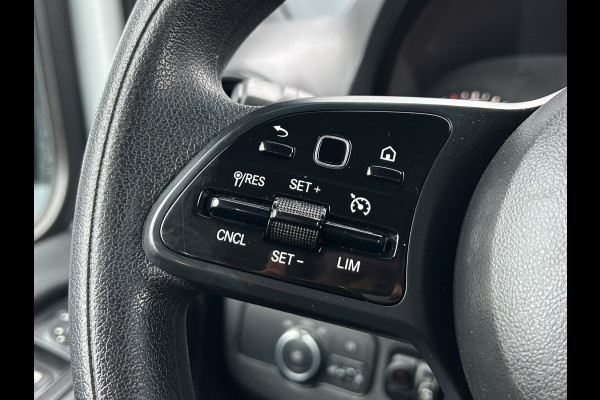 Mercedes-Benz Sprinter 3.5T 311 CDI AUTOMAAT / 22.128 KM !! / HIAB KRAAN T-CLX 013 / 1e EIG. / TREKHAAK / AIRCO / CRUISE / APPLE CARPLAY