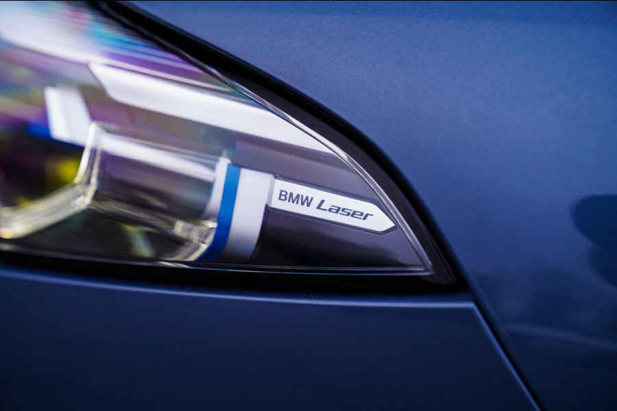 BMW 8 Serie M850i xDrive High Executive | Harman Kardon | Barcelona Blau | Adaptieve cruise | Laser LED | HuD | Stoelventilatie |