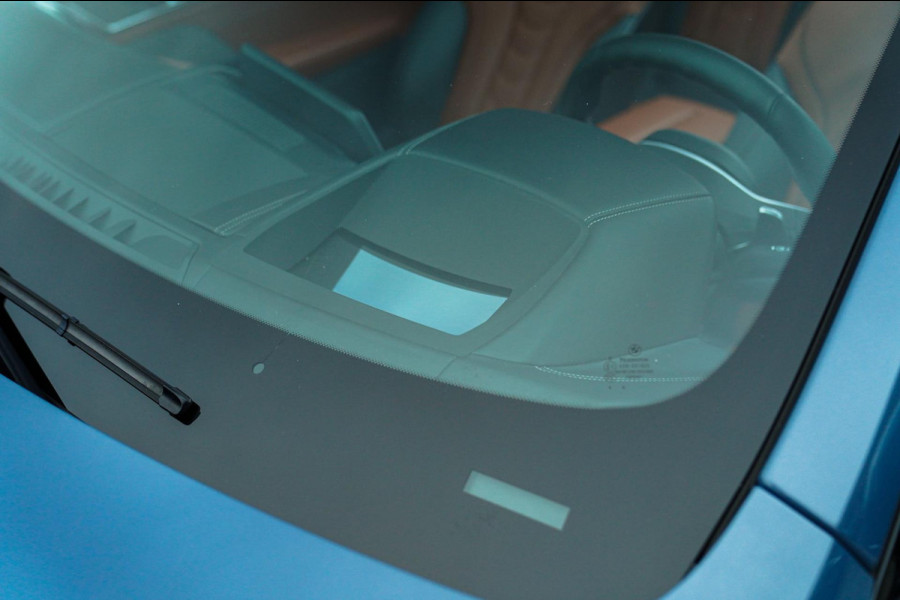 BMW 8 Serie M850i xDrive High Executive | Harman Kardon | Barcelona Blau | Adaptieve cruise | Laser LED | HuD | Stoelventilatie |