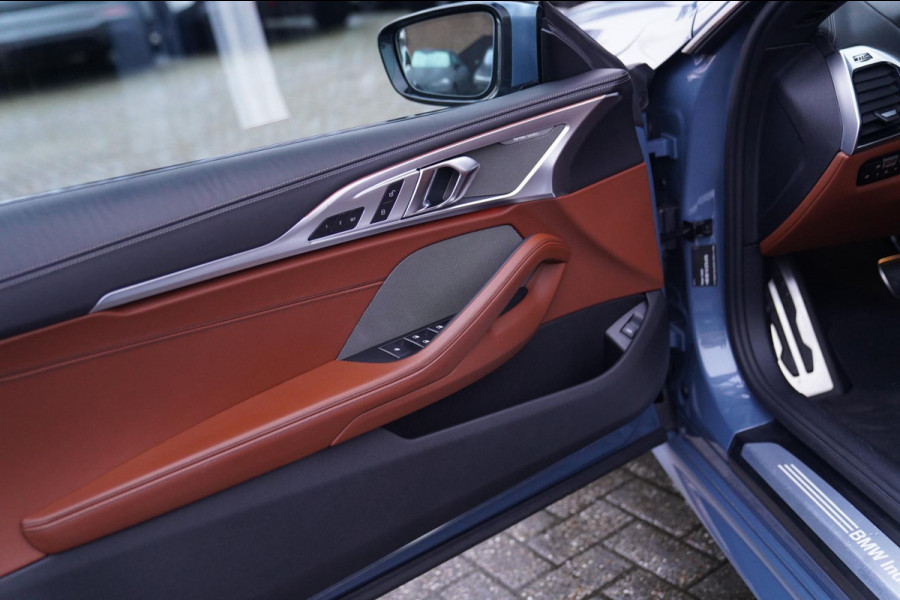 BMW 8 Serie M850i xDrive High Executive | Harman Kardon | Barcelona Blau | Adaptieve cruise | Laser LED | HuD | Stoelventilatie |