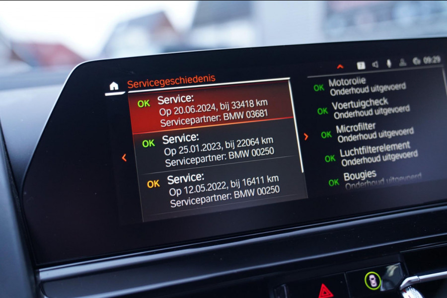 BMW 8 Serie M850i xDrive High Executive | Harman Kardon | Barcelona Blau | Adaptieve cruise | Laser LED | HuD | Stoelventilatie |