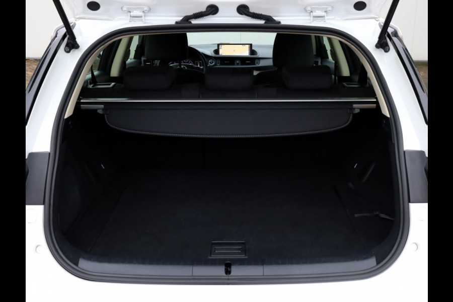 Lexus CT 200h Business Launch Edition | Premium Navi | Adaptive Cruise