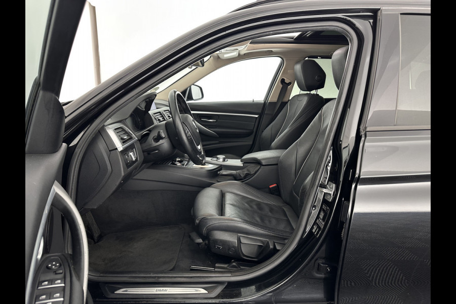 BMW 3 Serie Touring 320d EDE Executive Aut. *PANO | LEATHER | FULL-LED | DIGI-COCKPIT | HEATED-SPORTSEATS | NAVI-FULLMAP | PRIVACY-GLASS | ECC | KEYLESS | LANE-ASSIST | PDC | CRUISE | TOWBAR | 18''ALU*