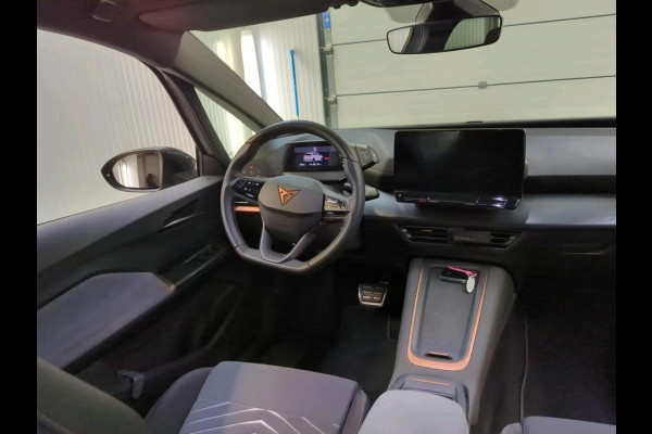 CUPRA Born Business 62 kWh Navigatie Apple Carplay/Android Auto Camera Parkeersensoren Adaptive Cruise Control Stuurverwarming Full Led Climate Control