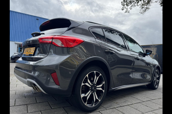 Ford Focus 1.0 EcoBoost Titanium X - Automaat I Navigatie I Airco I Sport pakket I LED I PDC I Dealer onderhouden