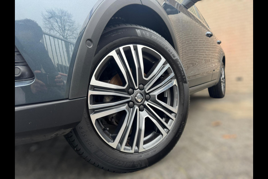 Seat Arona 1.0 TSI Xcellence Business Intense TREKHAAK / VIRT. COCKP / CAMERA / CARPLAY / ECC / STOELV / KEYLESS / LED / WARN SPOT