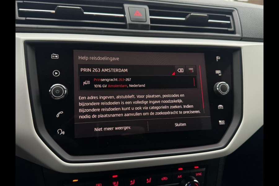 Seat Arona 1.0 TSI Xcellence Business Intense TREKHAAK / VIRT. COCKP / CAMERA / CARPLAY / ECC / STOELV / KEYLESS / LED / WARN SPOT