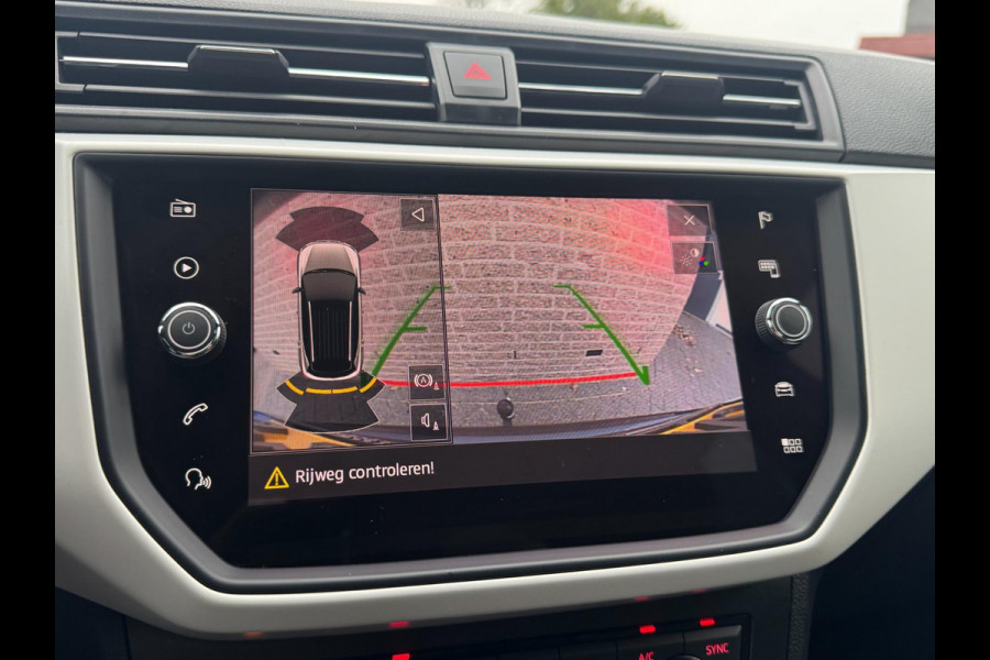 Seat Arona 1.0 TSI Xcellence Business Intense TREKHAAK / VIRT. COCKP / CAMERA / CARPLAY / ECC / STOELV / KEYLESS / LED / WARN SPOT