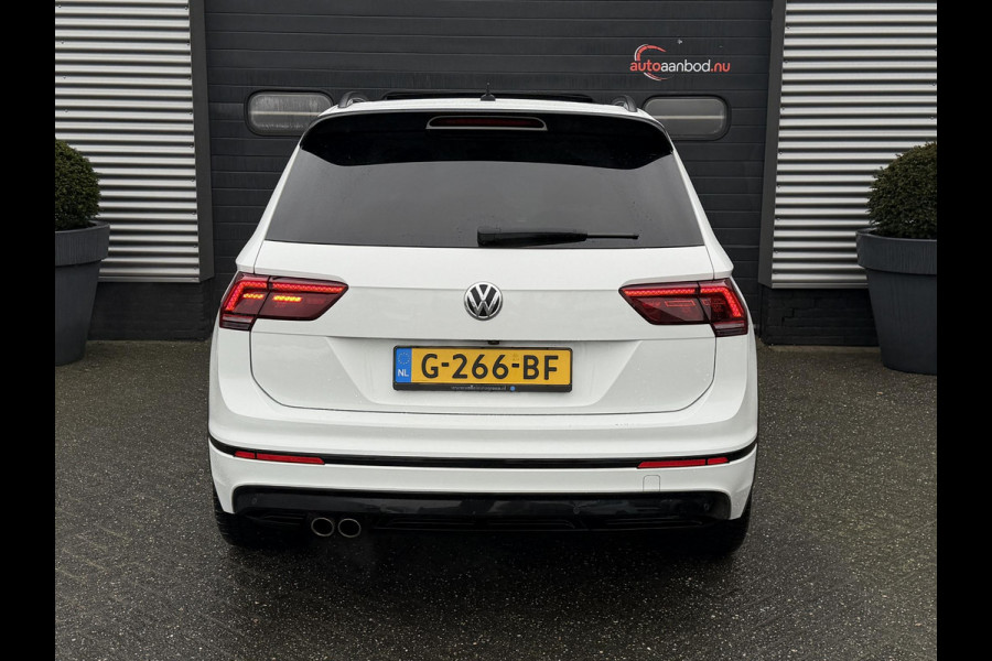 Volkswagen Tiguan 1.5 TSI R-Line | Panoramadak | Adaptive Cruise Control | Camera | Digitale Dashboard | Elektrische Trekhaak |