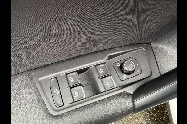 Volkswagen Tiguan 1.5 TSI R-Line | Panoramadak | Adaptive Cruise Control | Camera | Digitale Dashboard | Elektrische Trekhaak |