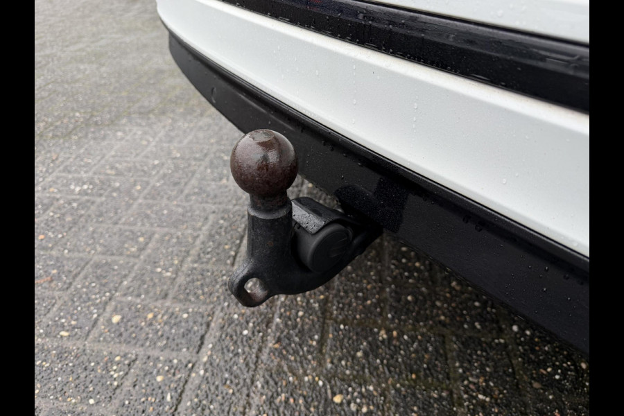 Volkswagen Tiguan 1.5 TSI R-Line | Panoramadak | Adaptive Cruise Control | Camera | Digitale Dashboard | Elektrische Trekhaak |